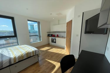 1 bed flat, 2A Old Town Street, City Centre, Plymouth, PL11AE - Image 1